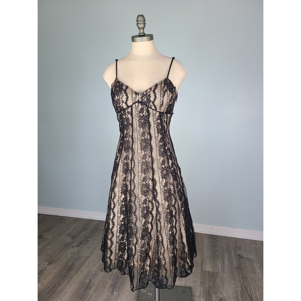 Y2K Niki Livas Sz 6 Babydoll Cocktail Dress Lace Whimsigoth Romantic Beaded
